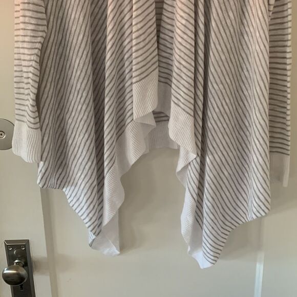 Eileen Fisher Linen blend open Knit Striped cardigan lagenlook size small - Picture 4 of 5